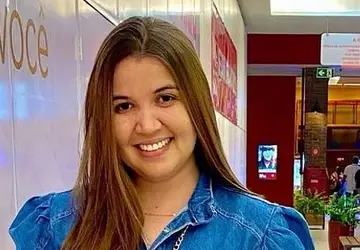 Mulher de 25 anos morre eletrocutada quando lavava a cozinha de casa, em Delmiro Gouveia