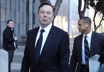 Elon Musk perde o posto de homem mais rico do mundo para empresário francês