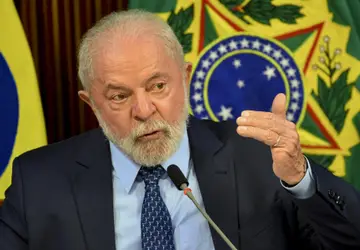 Lula diz que os livros de economia estão superados. Isso faz algum sentido?