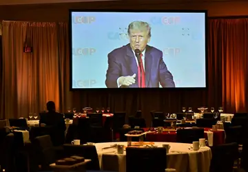 Trump é ovacionado em convenção republicana na Califórnia
