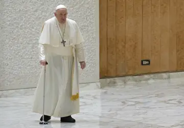Papa Francisco é diagnosticado com bronquite aguda infecciosa e pede orações aos fiéis