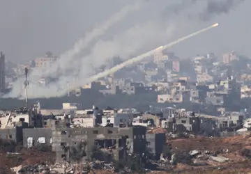 Exército israelense retoma operações na Faixa de Gaza após violação de trégua pelo Hamas