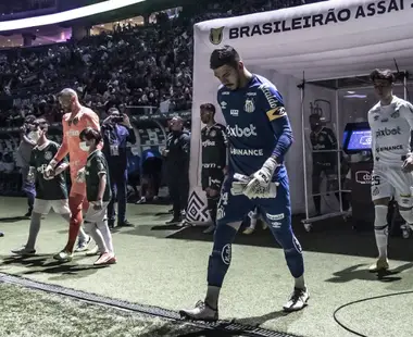 Em má fase e pressionado, Santos enfrenta Palmeiras com a missão de encerrar tabu de 3 anos