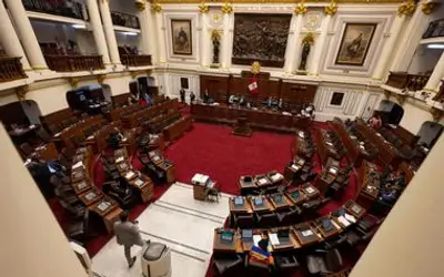 Congresso do Peru rejeita pela terceira vez a convocação de eleições para 2023