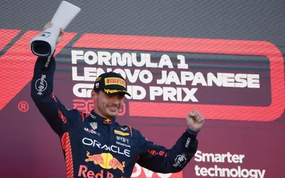 Verstappen vence GP do Japão de F1 e Red Bull conquista título de construtores