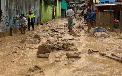 Chuvas causam estragos na cidade paulista de São Sebastião