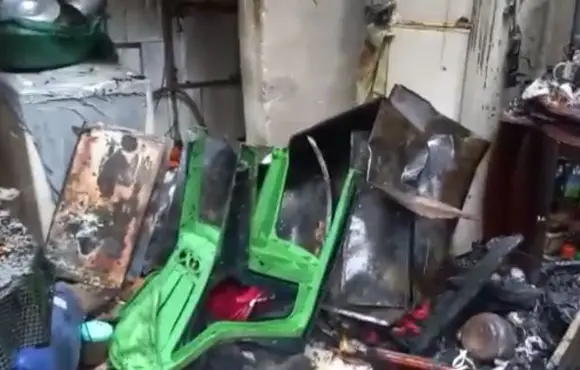 Incêndio destrói casa na Vila Brejal, em Maceió: 'Perdi tudo'