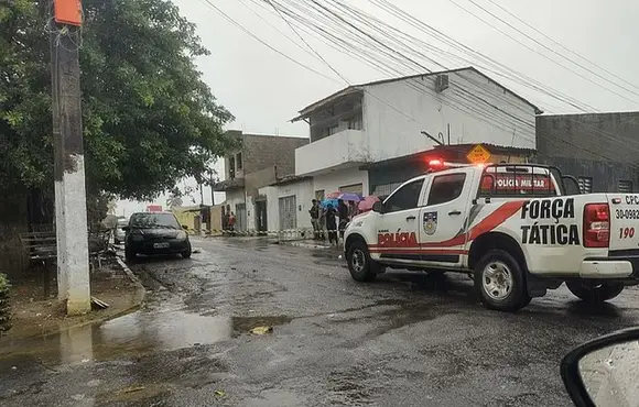Avô assassinado na frente da neta em Maceió foi atingido por quatro tiros, diz polícia